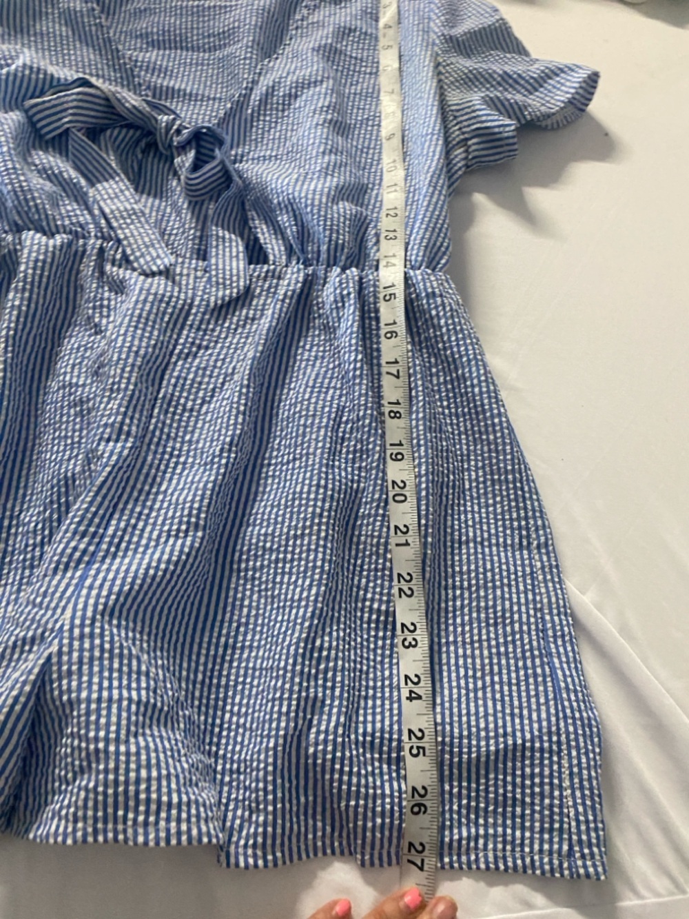 Missguided Blue & White Striped Short Sleeve Tie-Front Key hole Summer Romper - Picture 6 of 6